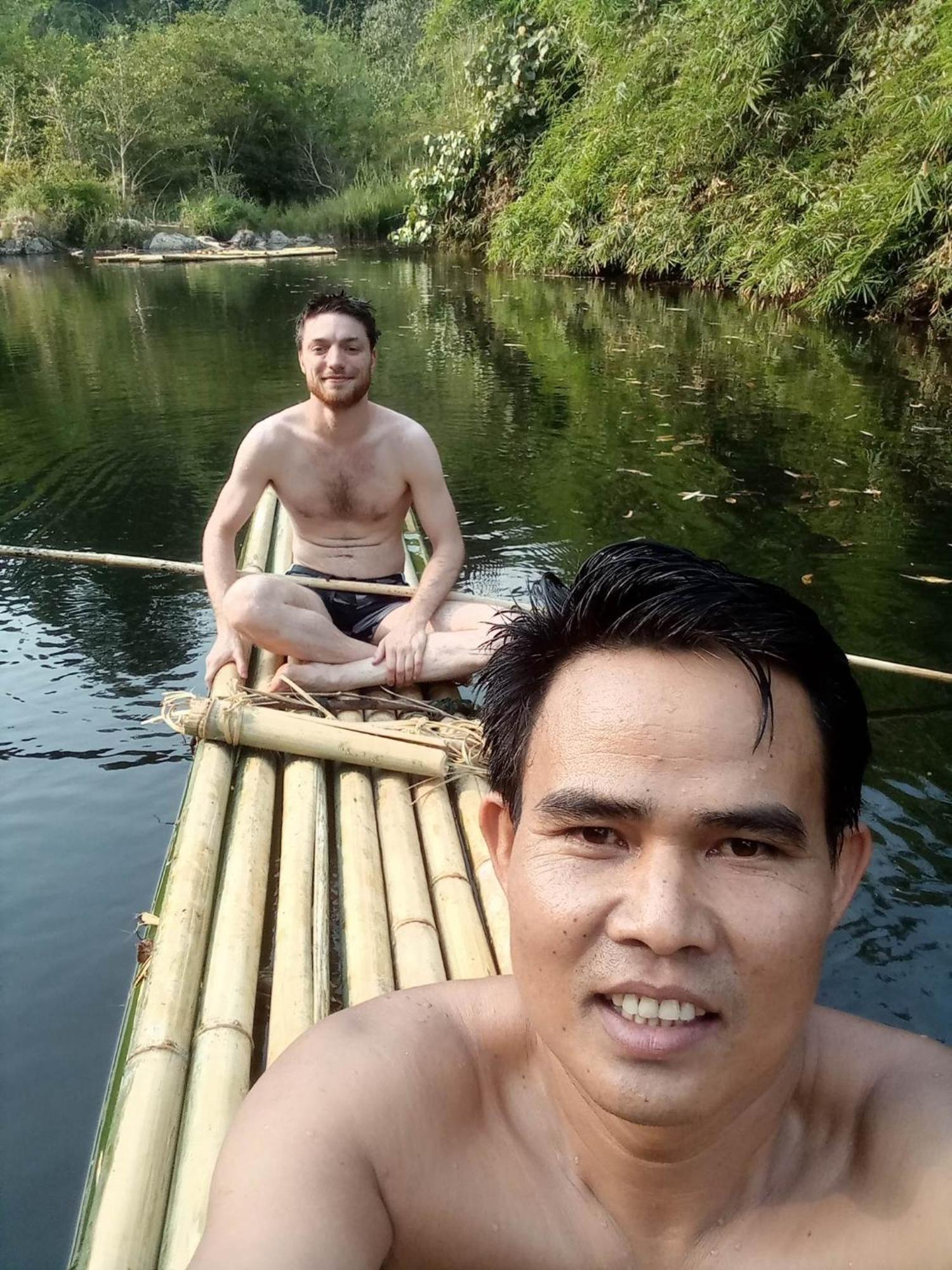 Bee Bee'S Chalets Home Stay And Trekking Banlung Экстерьер фото
